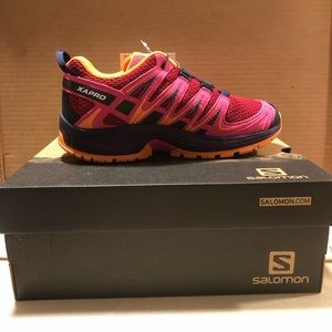 NWT Salmon XA Pro children sneaker- size 2
